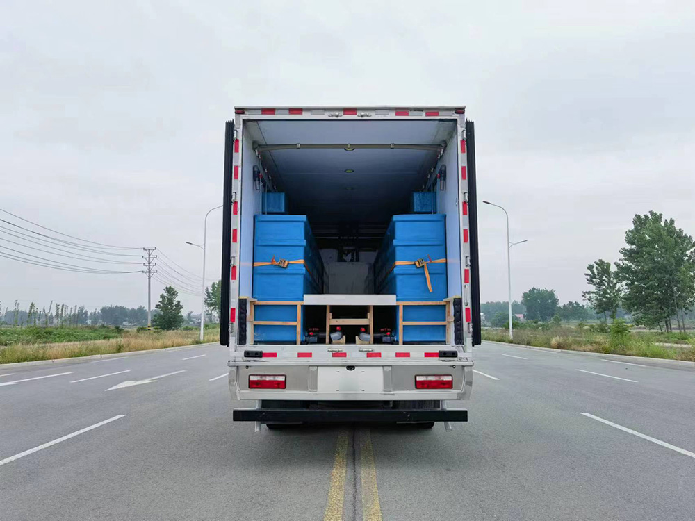 江淮格爾發(fā)6米2鮮活水產(chǎn)品運輸車圖片7